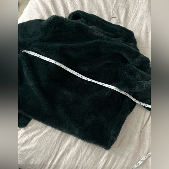 Express Faux Fur Coat - Picture 8 of 9